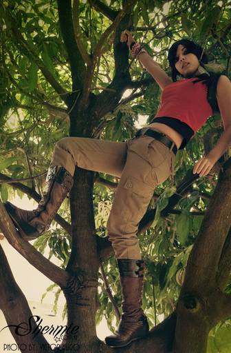 Uncharted 2: Among Thieves - Chloe Frazer Cosplay 